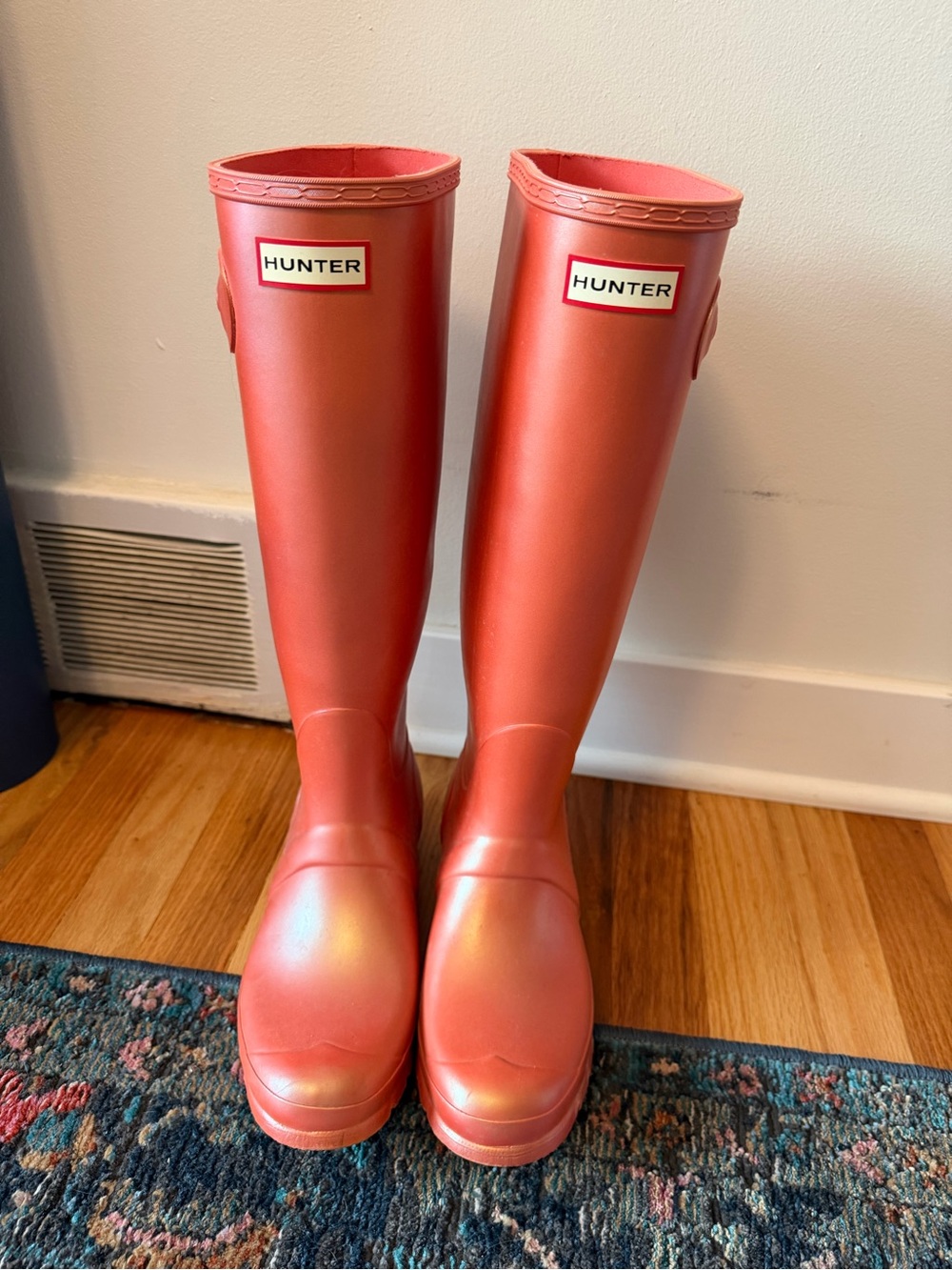 EU 39 Hunter Bright Coral Red Tall Rain Boot Interior